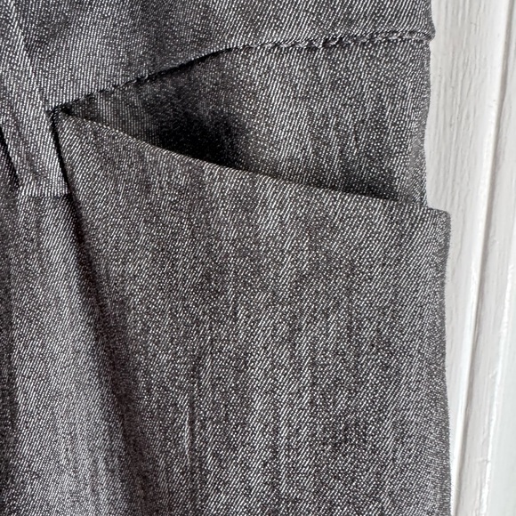 Lee Women’s Regular Fit Mid-Rise Flex Motion Trousers Bundle - Picture 8 of 12